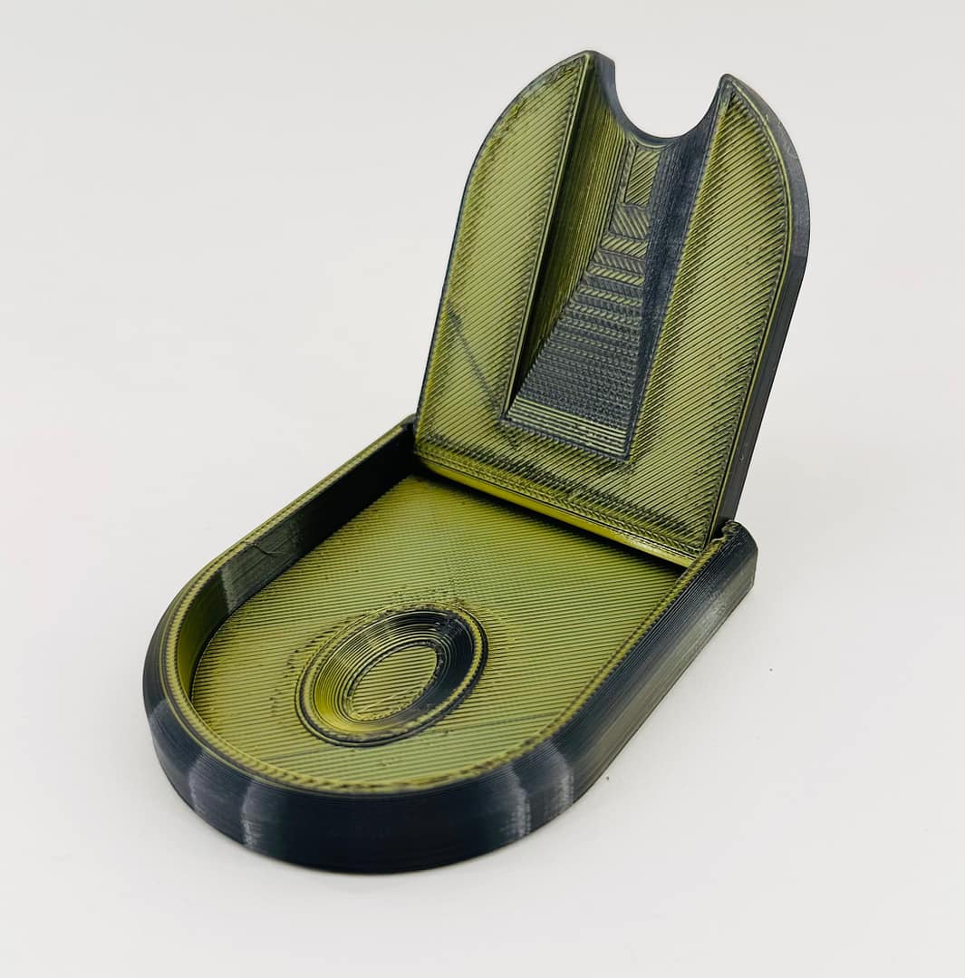 Stojan na fajku - skladací čierno-zlatý