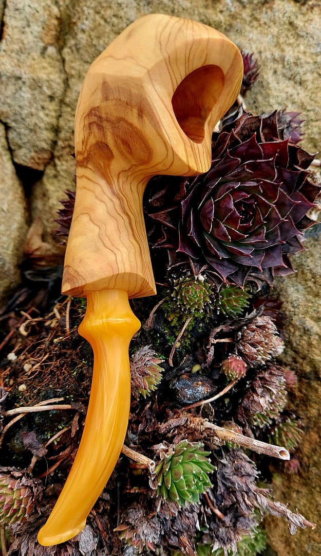 FREEHAND fajka- Oliva č.1