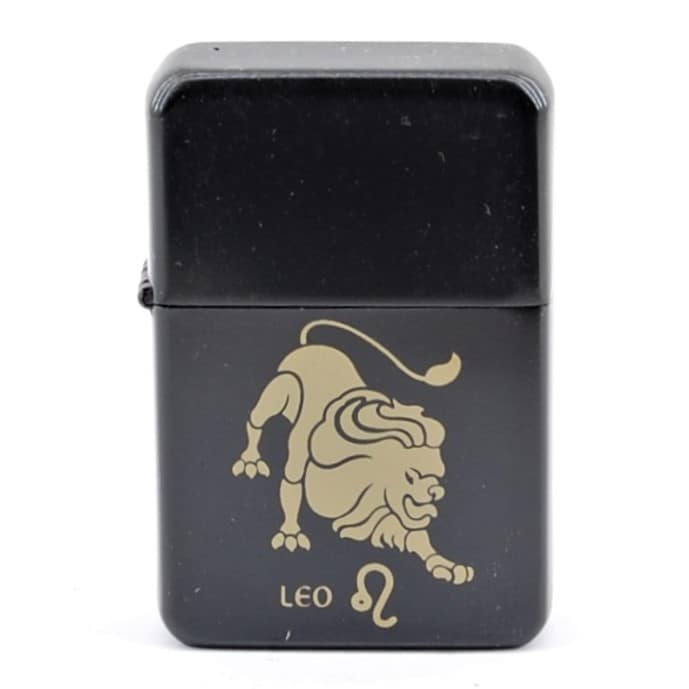 GENTELO  Benzínový Zapaľovač 3-1038- Čierny/ Lev