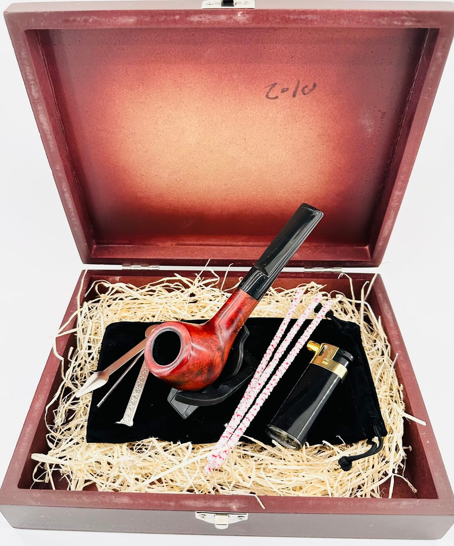 ANGELO Fajkový set- Drevená fajka, zapaľovač, čistiace tyčinky, filtre, stojan, fajkový príbor. A-3