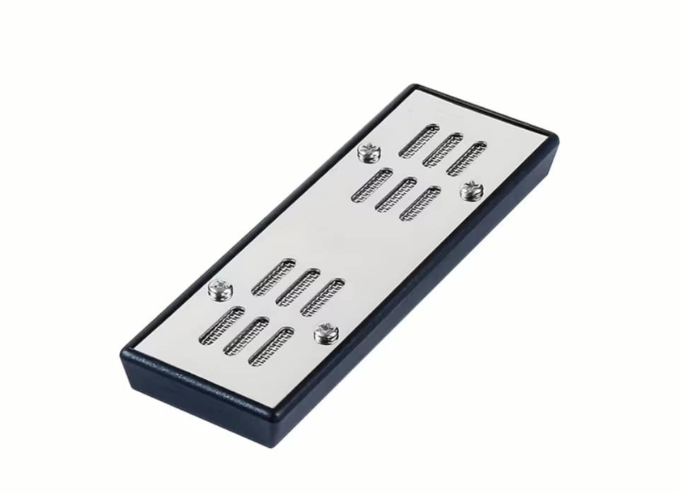 Zvlhčovač tabaku, cigár - tehlička strieborná